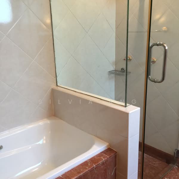 Holland Gems, 1 Taman Nakhoda, 3 Bedrooms, 1,813 sqft, Condominium For Rent, by Silvia Ang, 500091593 - Bathroom - PropertyGuru.com.sg