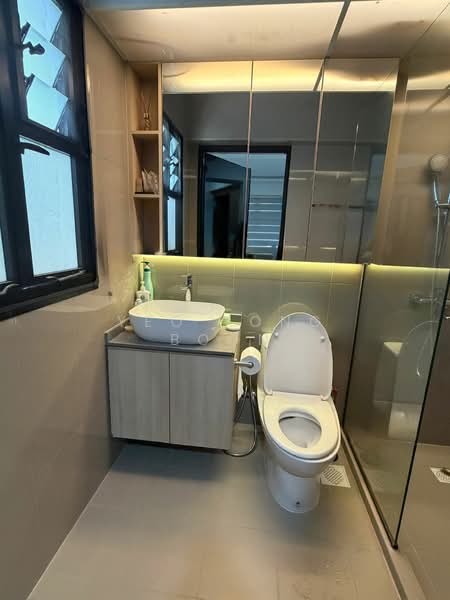 605A Tampines Street 61 HDB Flat For Sale at S$ 900,000 | PropertyGuru Singapore - Bathroom