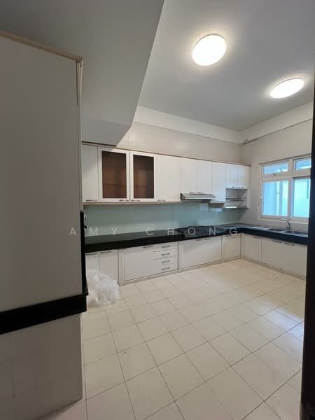 One tree hill, One tree hill, 6 Bedrooms, 3,200 sqft, Semi-Detached House For Rent, by Amy Chong, 500091613 - Kitchen - PropertyGuru.com.sg