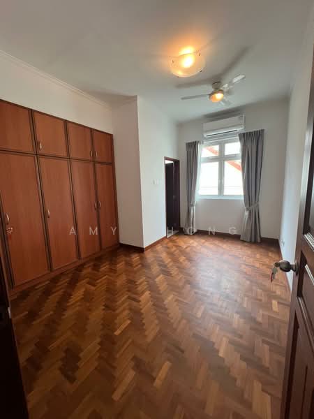 One Tree Hill mins walk to Wheelock Pl,Tanglin Mall, One tree hill, 6 Bedrooms, 3,200 sqft, Semi-Detached House For Rent, by Amy Chong, 500091613 - Bedroom - PropertyGuru.com.sg