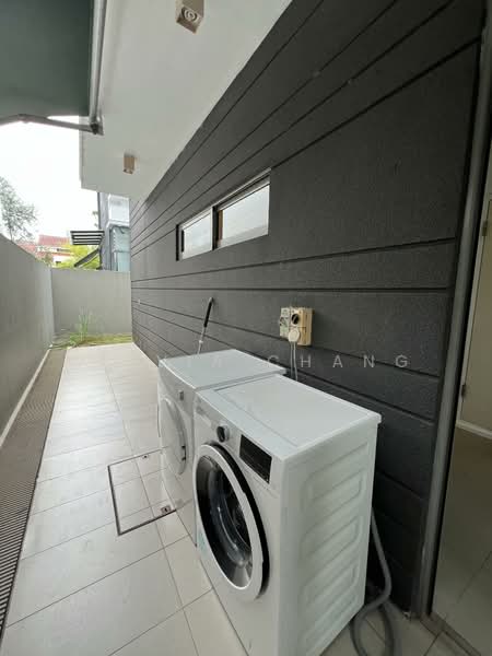 Tan Kim Cheng, Tan Kim Cheng Road, 5 Bedrooms, 7,400 sqft, Bungalow House For Rent, by Olivia Chang, 500091614 - Yard - PropertyGuru.com.sg