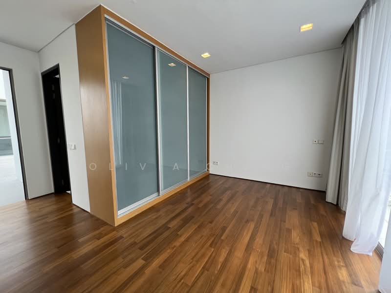 Tan Kim Cheng, Tan Kim Cheng Road, 5 Bedrooms, 7,400 sqft, Bungalow House For Rent, by Olivia Chang, 500091614 - Bedroom - PropertyGuru.com.sg