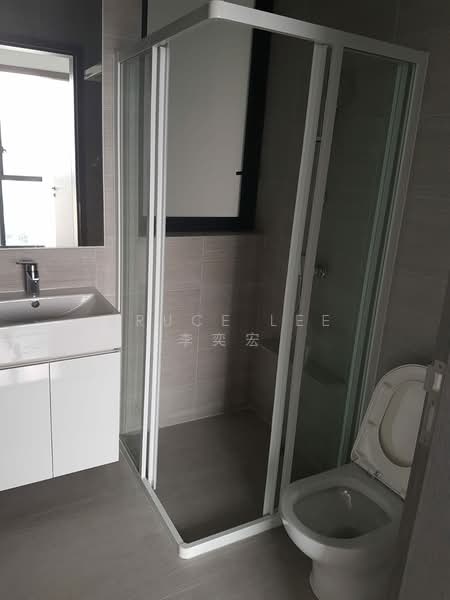 Sky Vue Condominium For Sale at S$ 3,280,000 | PropertyGuru Singapore - Bathroom