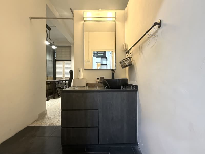 37 Lim Liak Street HDB Flat For Sale at S$ 828,888 | PropertyGuru Singapore - Bathroom
