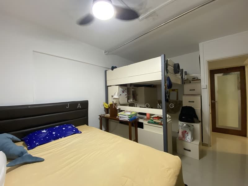 376 Clementi Avenue 4 HDB Flat For Sale at S$ 508,000 | PropertyGuru Singapore - Bedroom