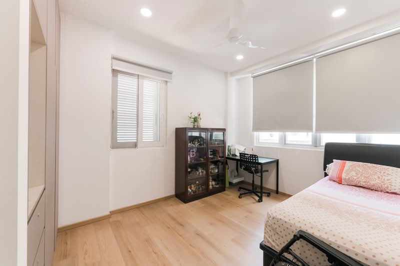 Rebuilt Freehold Semi-D near MRT and 1km to Ai Tong and Catholic High Semi-Detached House For Sale at S$ 7,500,000 | PropertyGuru Singapore - Level 2: Bedroom with Ensuite Bathroom