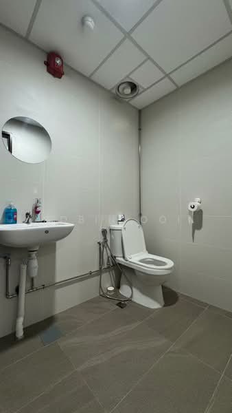 Ground Floor Shop @ Bishan Central For Rent!, , 280 sqft, Shop / Shophouse For Rent, by Robin Ooi, 500091685 - Bathroom - CommercialGuru.com.sg