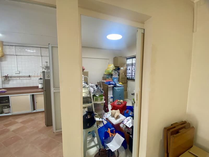 For Sale - 230 Hougang Avenue 1