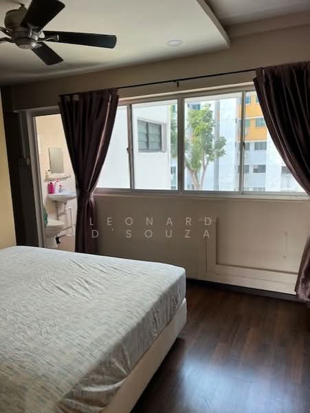 162 Tampines Street 12 HDB Flat For Sale at S$ 850,000 | PropertyGuru Singapore - Bedroom