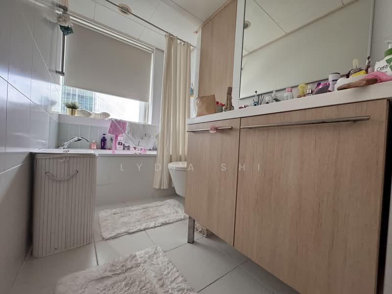 The Sail @ Marina Bay Condominium For Sale at S$ 2,650,000 | PropertyGuru Singapore - Bathroom