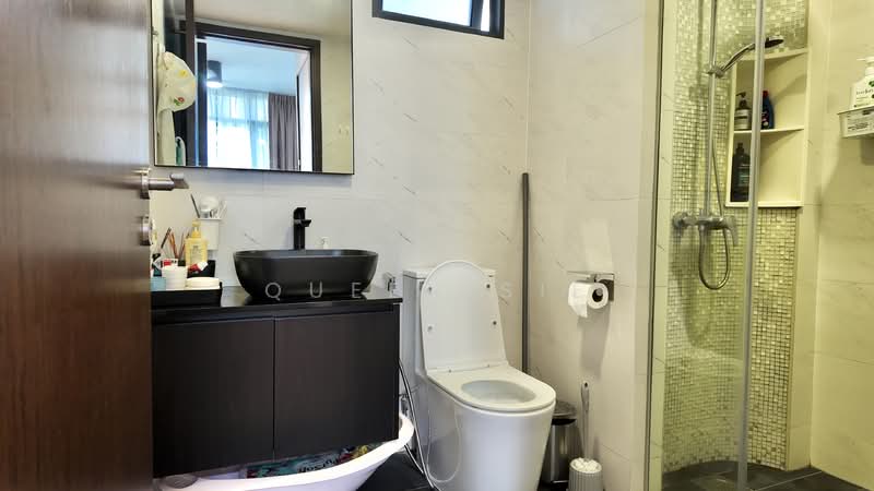 Symphony Suites, 13 Yishun Close, 3 Bedrooms, 915 sqft, Condominium For Rent, by Queen Sie, 500091751 - Bathroom - PropertyGuru.com.sg