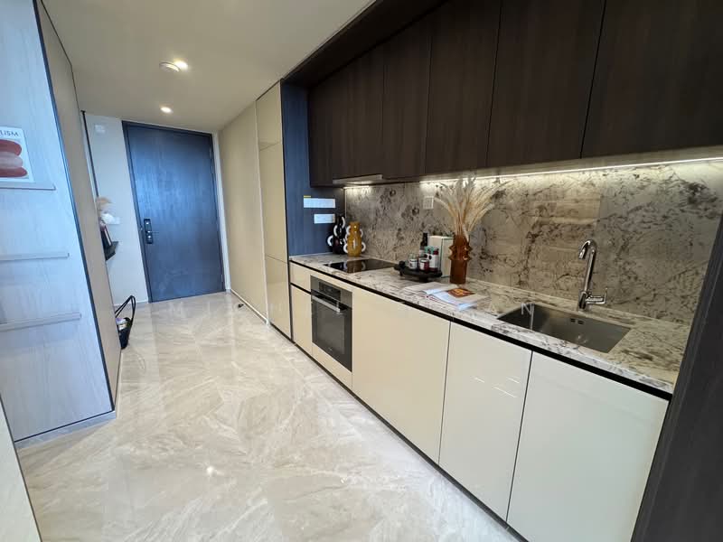 Tembusu Grand Condominium For Sale at S$ 1,530,000 | PropertyGuru Singapore - Kitchen