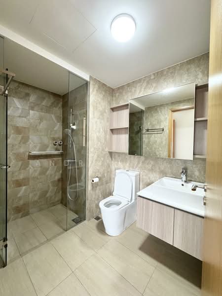 The Vales, 87 Anchorvale Crescent, Room Rental, 150 sqft, Condominium For Rent, by Andrew Yong, 500091780 - Master Bath - PropertyGuru.com.sg