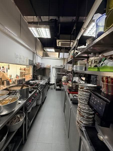 Hotel Boss, 500 Jalan Sultan, Farrer Park / Serangoon Rd, 1,206 sqft, Food & Beverage For Rent, by Karen Tang, 500091781 - Kitchen - CommercialGuru.com.sg