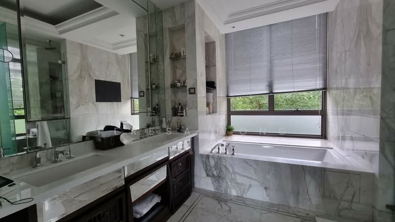 Parkview Eclat Condominium For Sale at S$ 10,800,000 | PropertyGuru Singapore - Bathroom