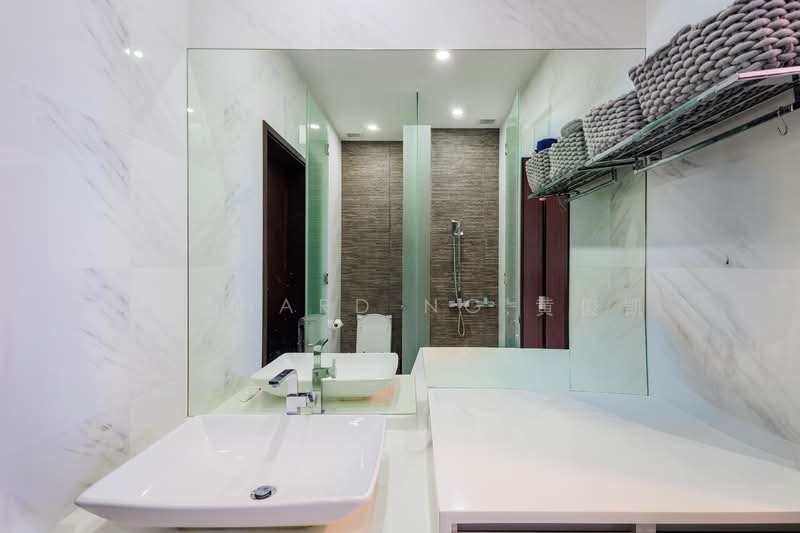 The Hillier Condominium For Sale at S$ 1,450,000 | PropertyGuru Singapore - Bathroom