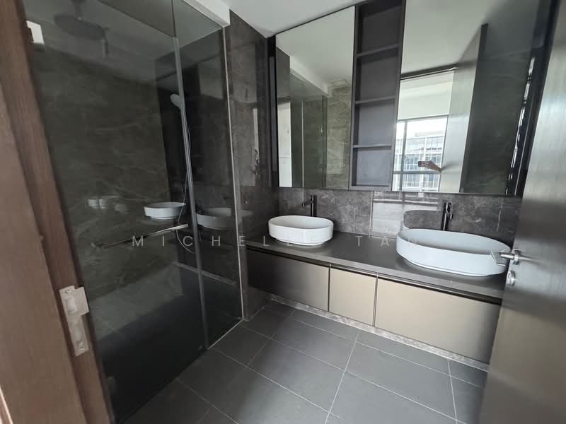 Tembusu Grand Condominium For Sale at S$ 7,888,000 | PropertyGuru Singapore - Bathroom