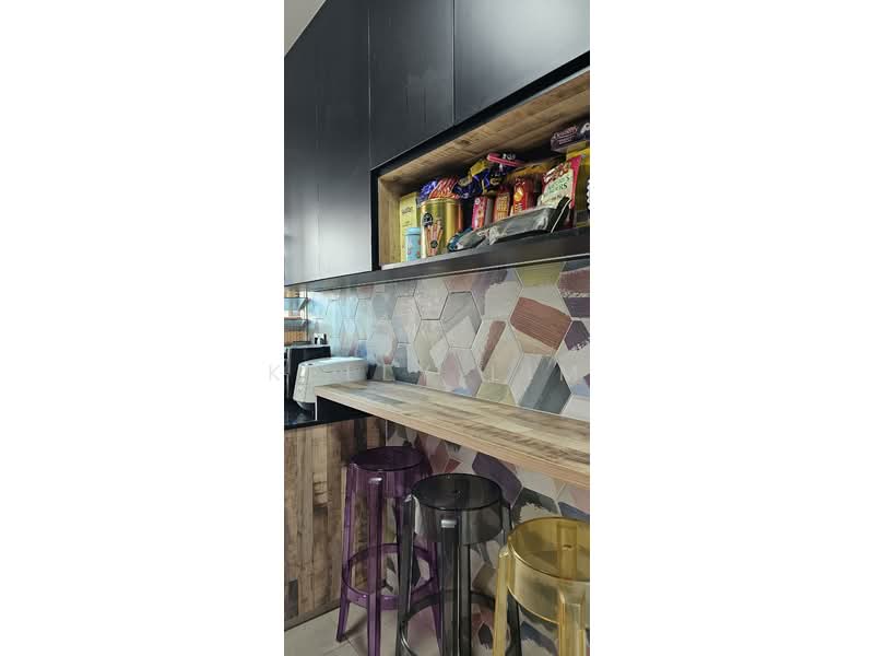 988A Buangkok Green HDB Flat For Sale at S$ 669,999 | PropertyGuru Singapore - Kitchen