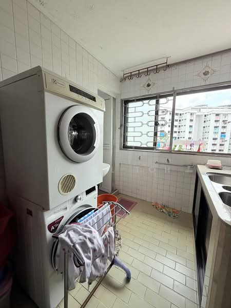 126 Yishun Street 11, 126 Yishun Street 11, Room Rental, 150 sqft, HDB Flat For Rent, by Hazel Toh, 500091807 - Interior - PropertyGuru.com.sg