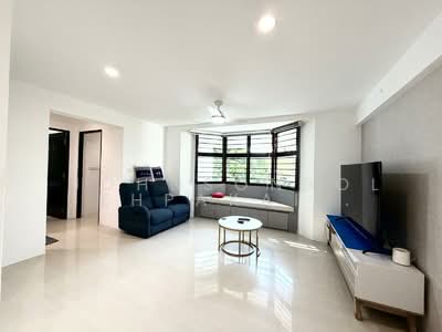 For Rent - 483 Admiralty Link