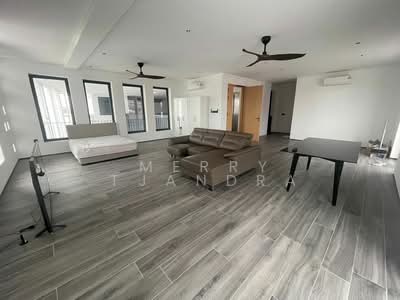 For Rent - 23 Jalan Lakum