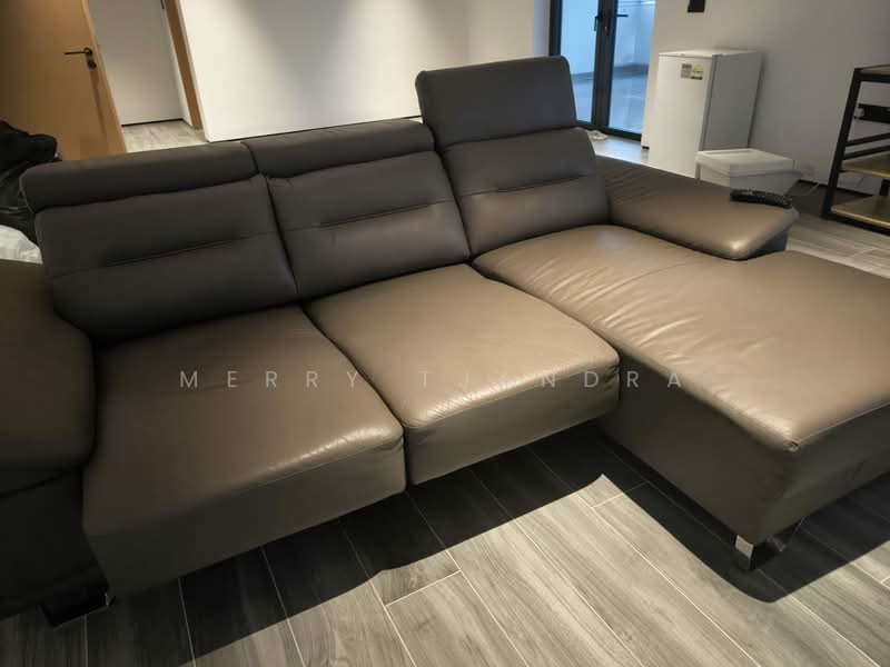 23 Jalan Lakum, , Room Rental, 350 sqft, Detached House For Rent, by Merry Tjandra, 500091822 - Living Room - PropertyGuru.com.sg