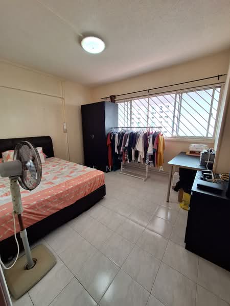 354 Bukit Batok Street 31 HDB Flat For Sale at S$ 848,888 | PropertyGuru Singapore - Bedroom