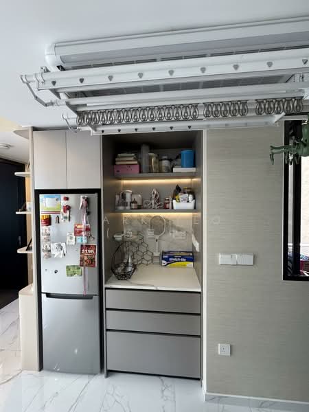 LIV @ MB Condominium For Sale at S$ 2,450,000 | PropertyGuru Singapore - Kitchen