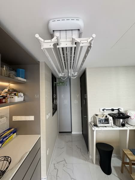 LIV @ MB Condominium For Sale at S$ 2,450,000 | PropertyGuru Singapore - Utility Room