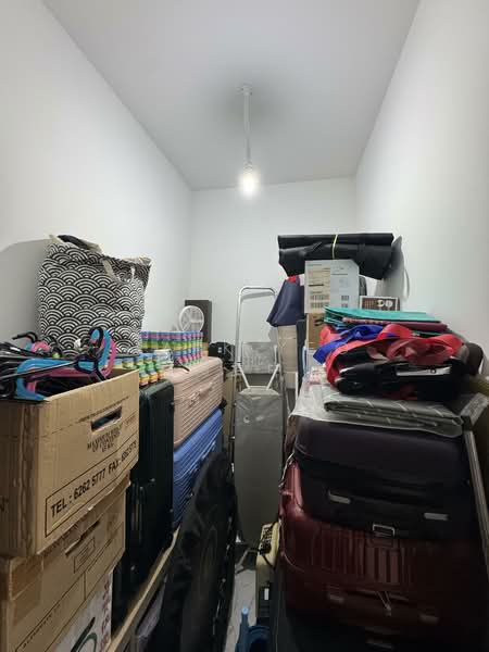 LIV @ MB Condominium For Sale at S$ 2,450,000 | PropertyGuru Singapore - Utility Room