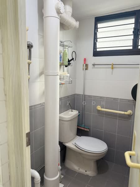 119 Bedok North Road HDB Flat For Sale at S$ 545,000 | PropertyGuru Singapore - Bathroom