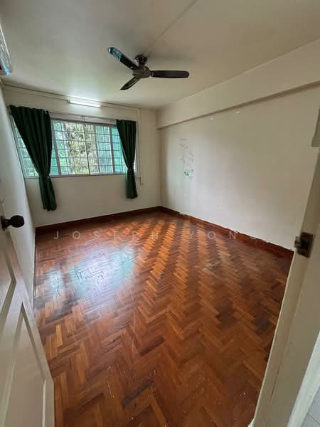 132 Ang Mo Kio Avenue 3 HDB Flat For Sale at S$ 750,000 | PropertyGuru Singapore - Interior