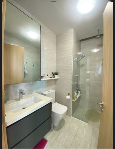 City Gate Apartment For Sale at S$ 1,650,000 | PropertyGuru Singapore - Bathroom