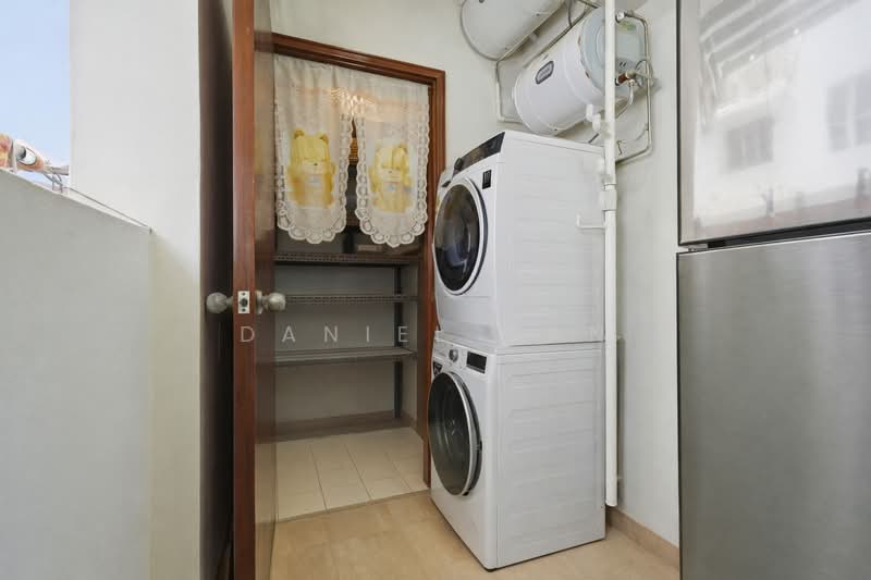 Parc Vista Condominium For Sale at S$ 1,280,000 | PropertyGuru Singapore - Interior