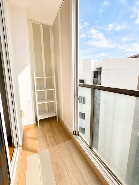 Forestville, 48 Woodlands Drive 16, Room Rental, 150 sqft, Executive Condominium For Rent, by Amanda Sim, 500091888 - Balcony - PropertyGuru.com.sg
