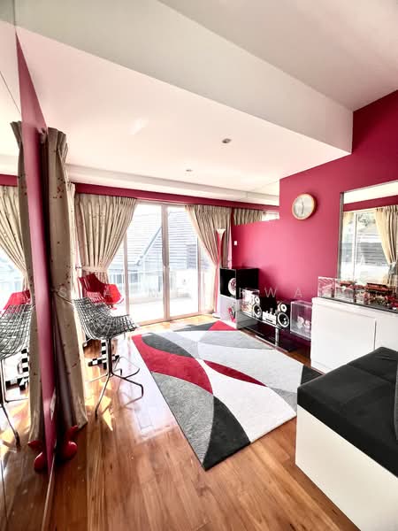 The greenwood Cluster House For Sale at S$ 3,656,500 | PropertyGuru Singapore - Living Room