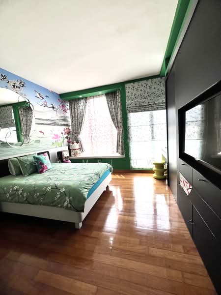 The greenwood Cluster House For Sale at S$ 3,656,500 | PropertyGuru Singapore - Bedroom