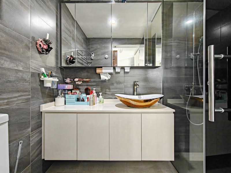 Yew Mei Green Condominium For Sale at S$ 1,250,000 | PropertyGuru Singapore - Bathroom