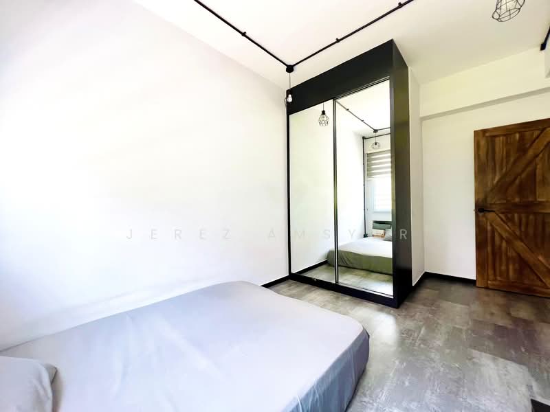 602 Senja Road HDB Flat For Sale at S$ 620,000 | PropertyGuru Singapore - Bedroom