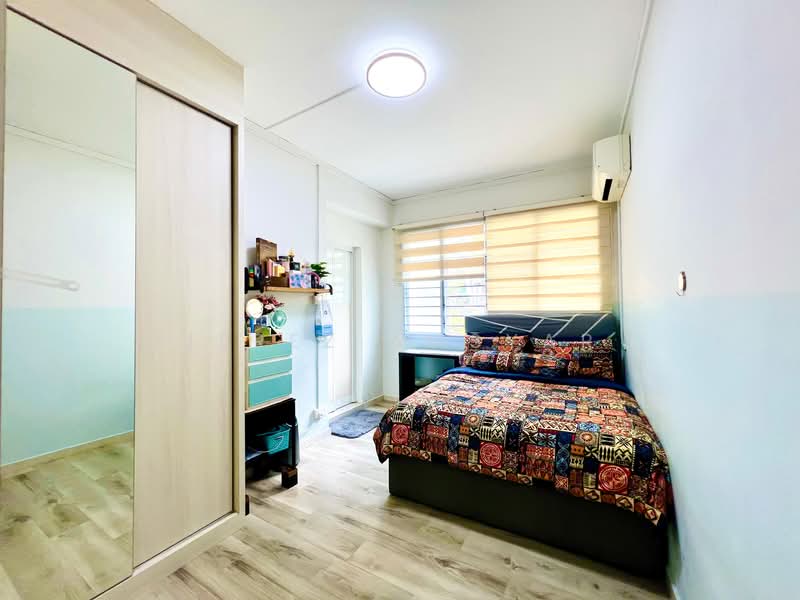 602 Senja Road HDB Flat For Sale at S$ 620,000 | PropertyGuru Singapore - Bedroom
