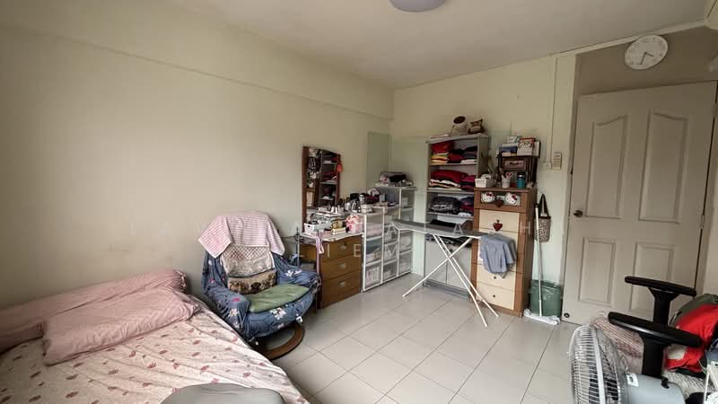 112 Bishan Street 12 HDB Flat For Sale at S$ 710,000 | PropertyGuru Singapore - Bedroom
