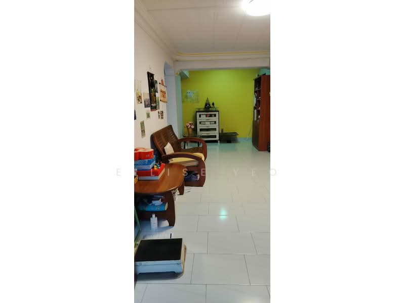641 Yishun Street 61, 641 Yishun Street 61, 3 Bedrooms, 1,130 sqft, HDB Flat For Rent, by Ellise Yeo, 500091922 - Living Room - PropertyGuru.com.sg