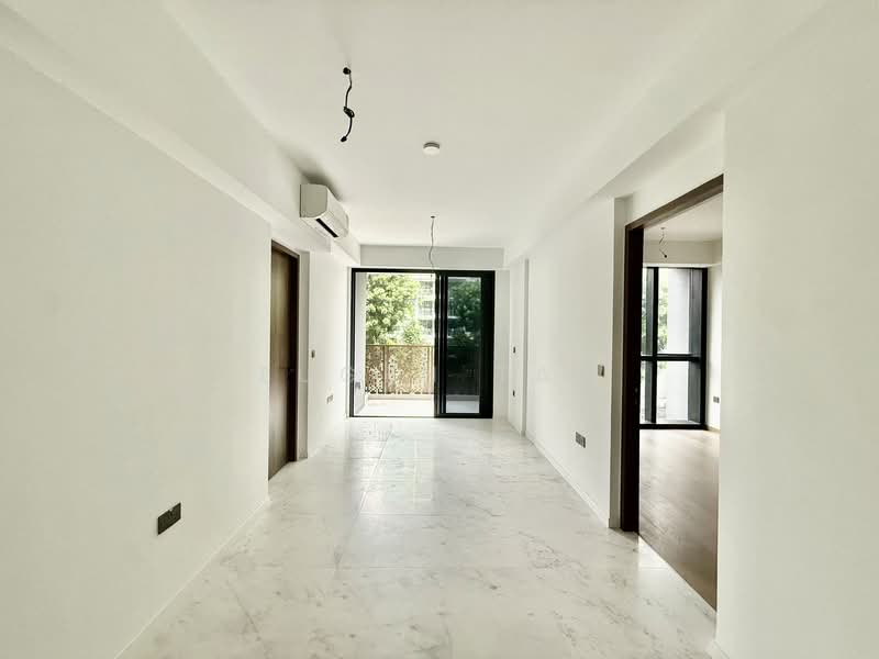 Sceneca Residence, 26 Tanah Merah Kechil Link, 3 Bedrooms, 904 sqft, Condominium For Sale, by Eugen Tan, 500091963 - Corridor - PropertyGuru.com.sg