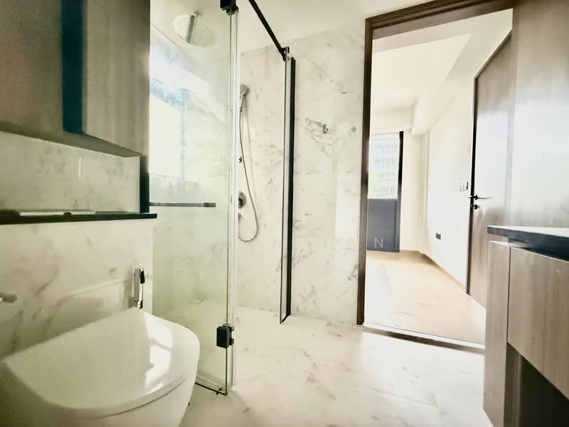 Sceneca Residence, 26 Tanah Merah Kechil Link, 3 Bedrooms, 904 sqft, Condominium For Sale, by Eugen Tan, 500091963 - Bathroom - PropertyGuru.com.sg