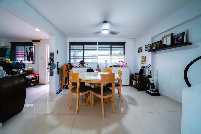 634 Hougang Avenue 8 HDB Flat For Sale at S$ 1,000,000 | PropertyGuru Singapore - Dining Room