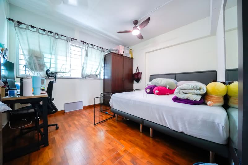 634 Hougang Avenue 8 HDB Flat For Sale at S$ 1,000,000 | PropertyGuru Singapore - Bedroom