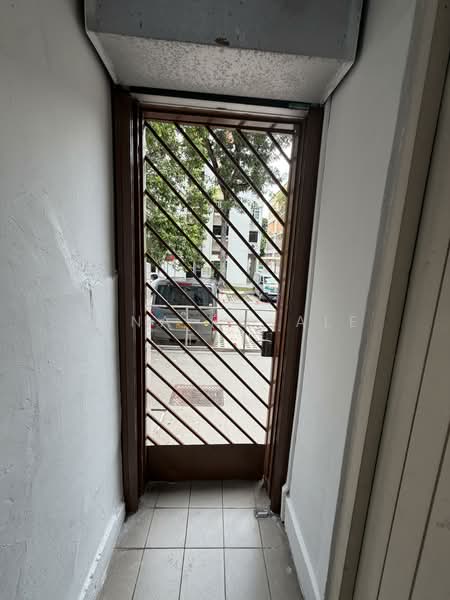 620 Hougang Avenue 8, 620 Hougang Avenue 8, 2 Bedrooms, 743 sqft, HDB Flat For Rent, by Rina Royale Tan, 500092011 - Entrance - PropertyGuru.com.sg