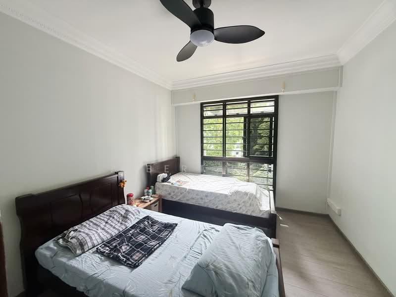 520 Woodlands Drive 14 HDB Flat For Sale at S$ 618,000 | PropertyGuru Singapore - Bedroom