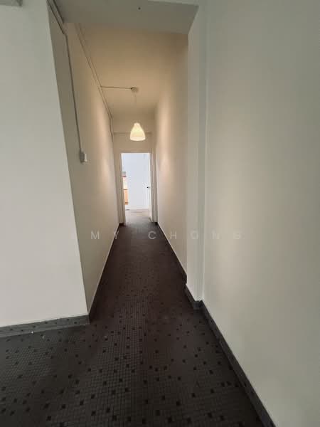 Rainbow Mansions, 122 - 128B, Grange Road, Tanglin / Holland / Bukit Timah, 3 Bedrooms, 1,500 sqft, Condominium For Rent, by Amy Chong, 500092043 - Corridor - PropertyGuru.com.sg