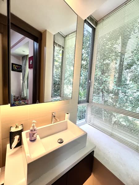 The Greenwood Cluster House For Sale at S$ 3,656,500 | PropertyGuru Singapore - Bathroom